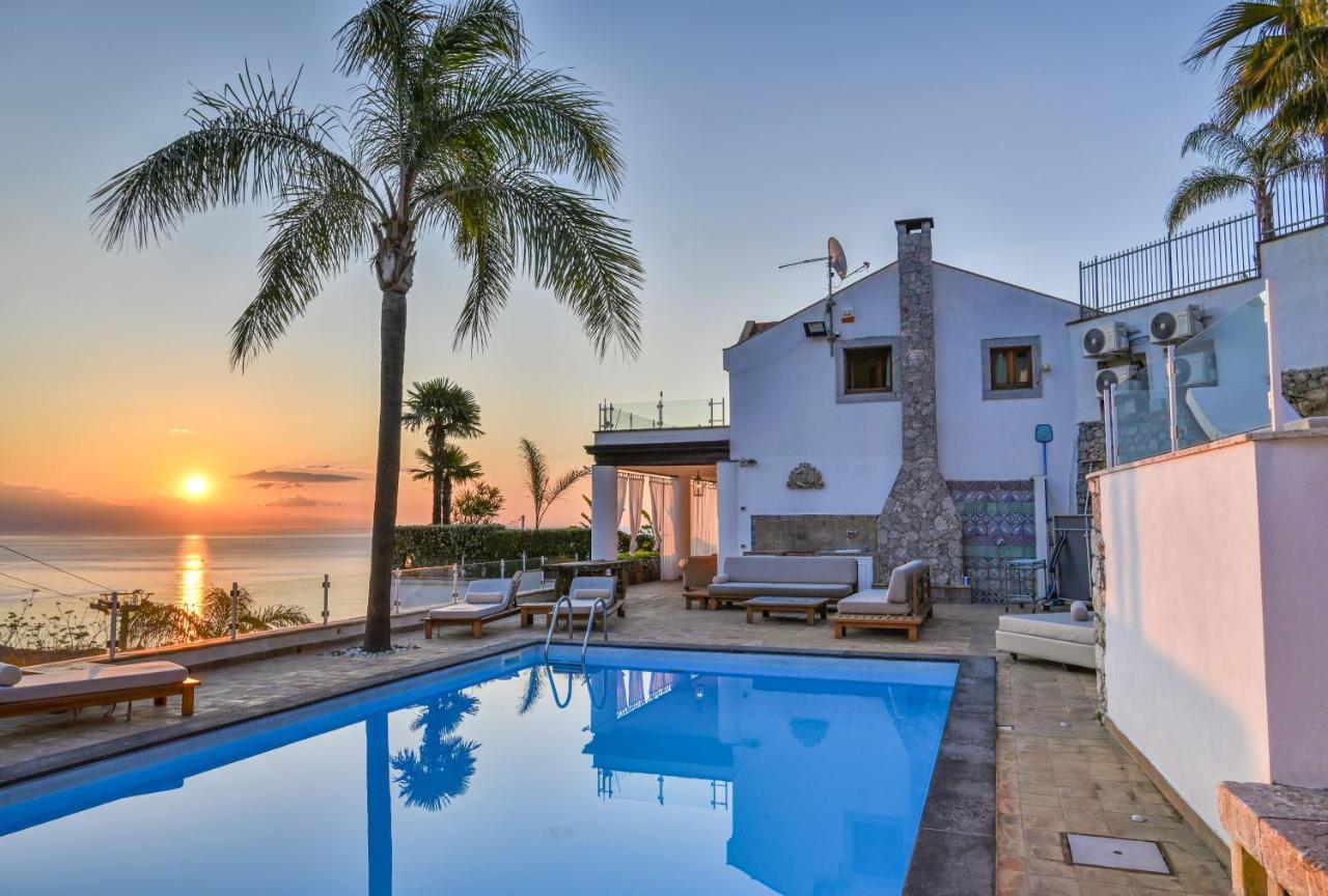 Luxury Taorum Villa With Spectacular Sea Views In Taormina Ngoại thất bức ảnh