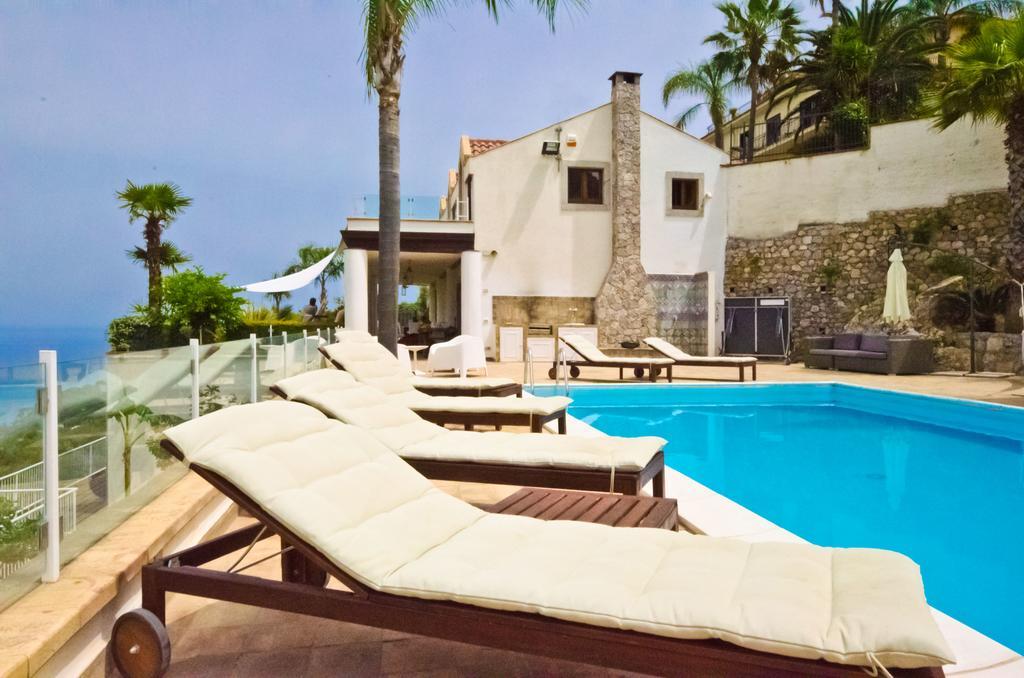 Luxury Taorum Villa With Spectacular Sea Views In Taormina Ngoại thất bức ảnh