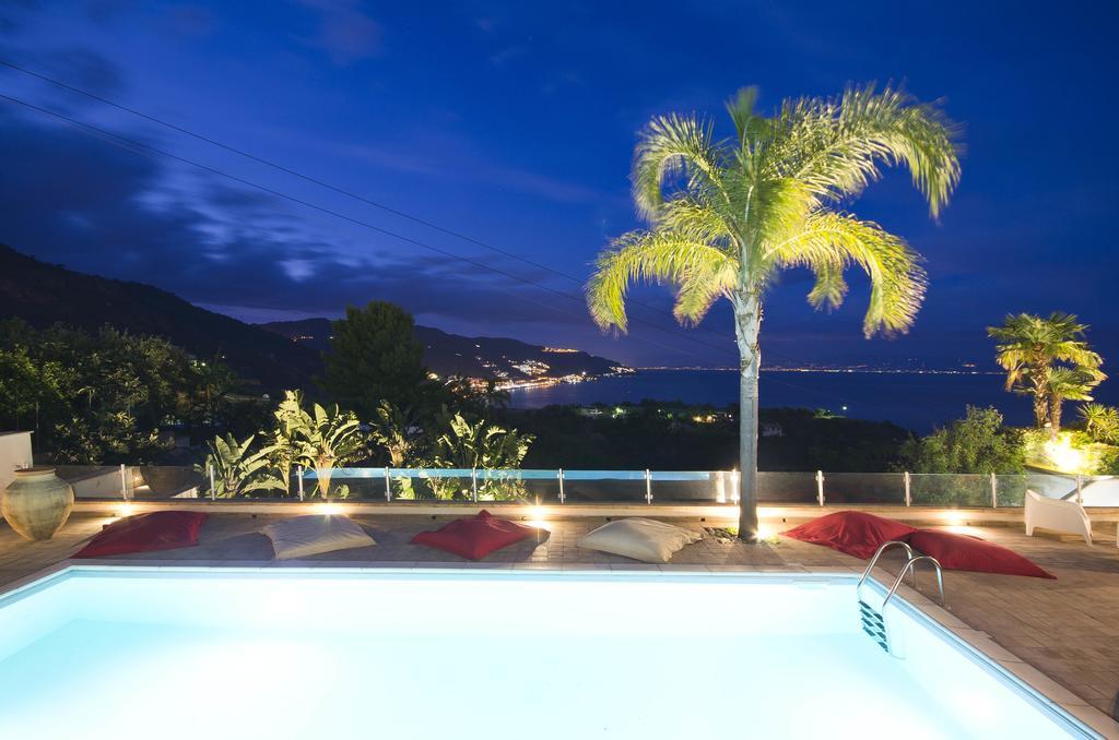 Luxury Taorum Villa With Spectacular Sea Views In Taormina Ngoại thất bức ảnh