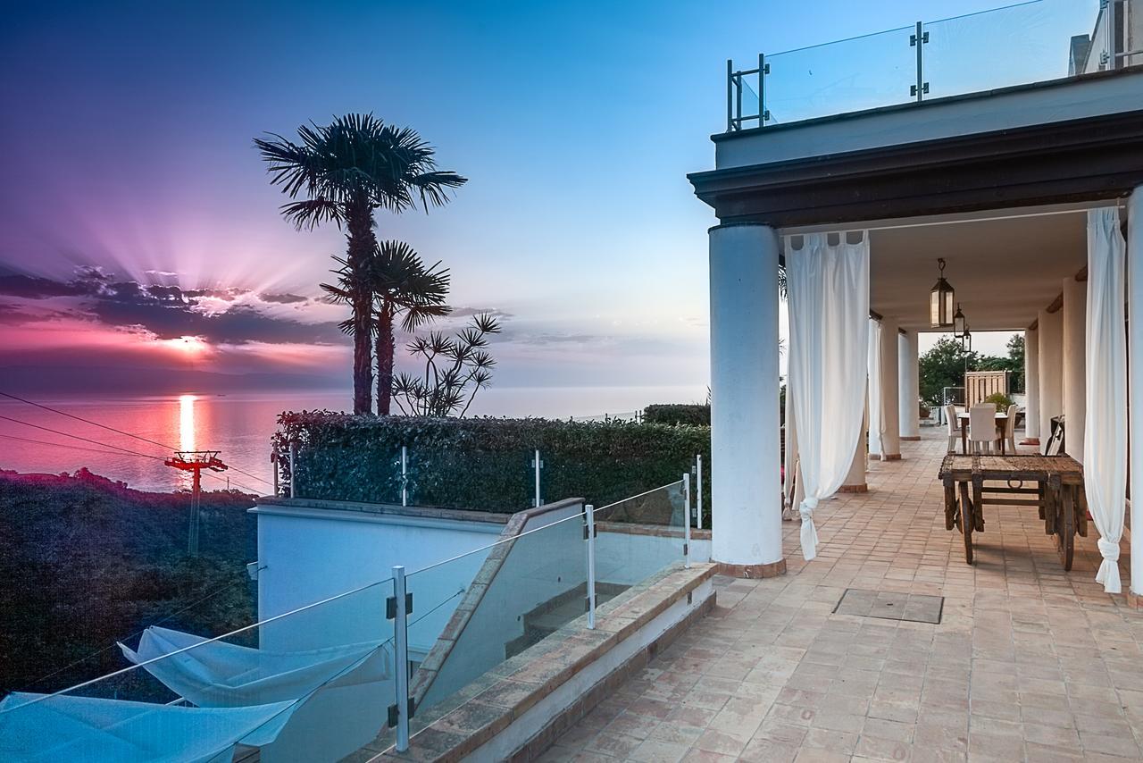 Luxury Taorum Villa With Spectacular Sea Views In Taormina Ngoại thất bức ảnh